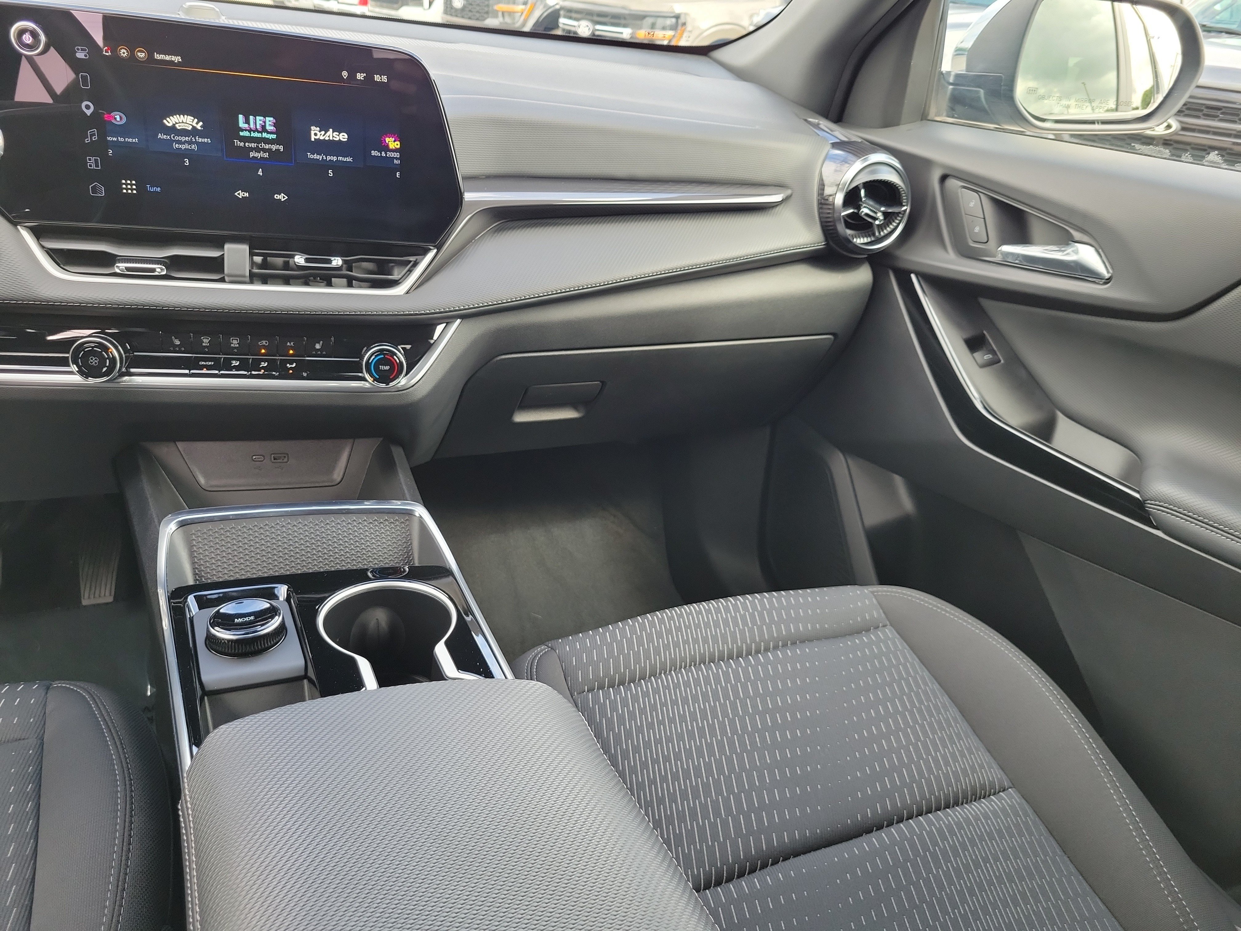 Used 2026 Chevrolet Equinox LT FWD image 17