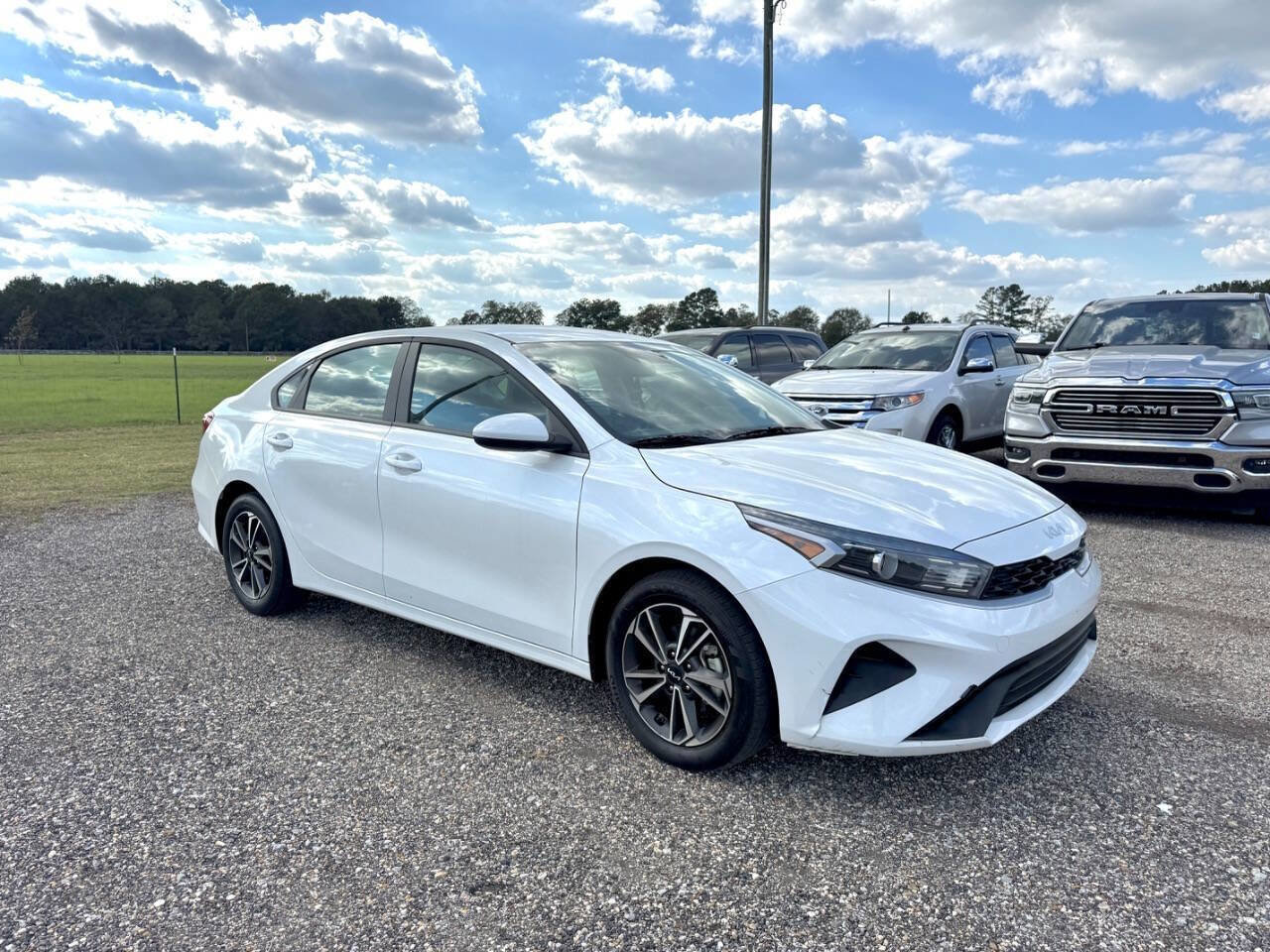 Used 2024 Kia Forte LXS image 7