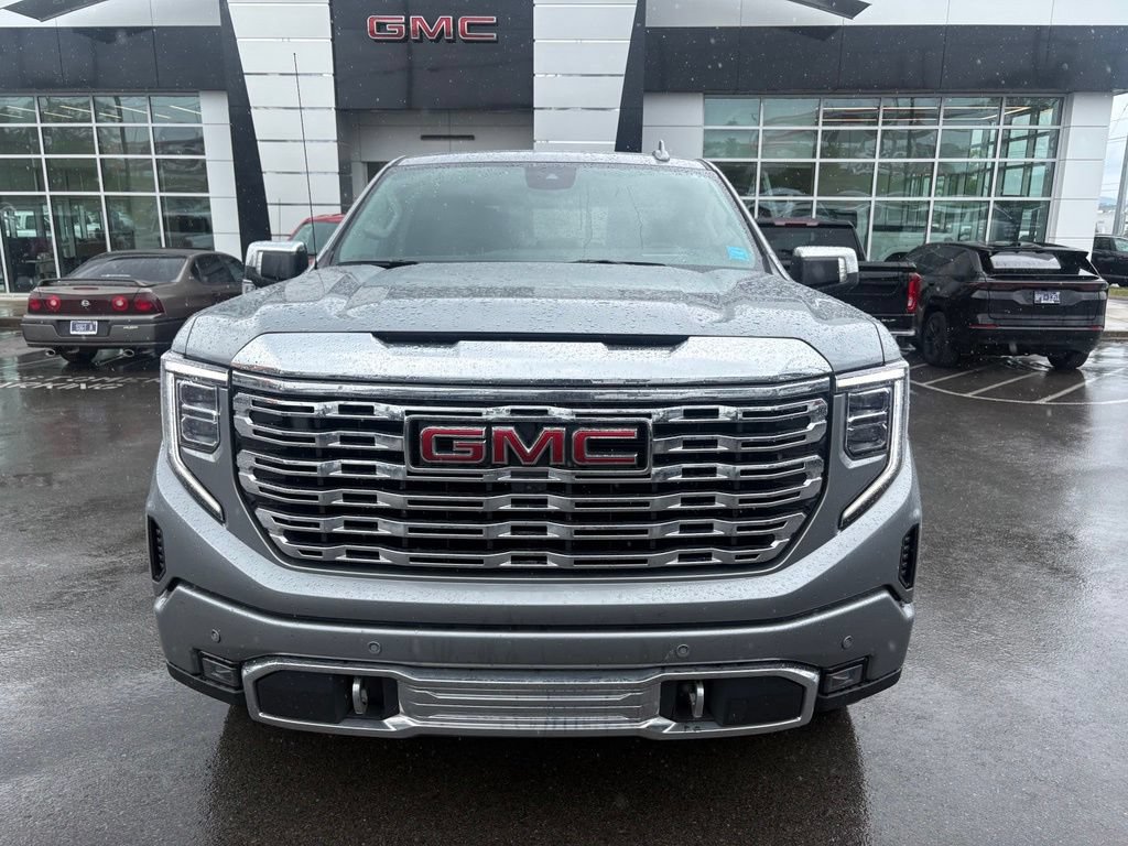 Used 2024 GMC Sierra 1500 Denali w/ Denali Reserve Package AWD/4WD image 5