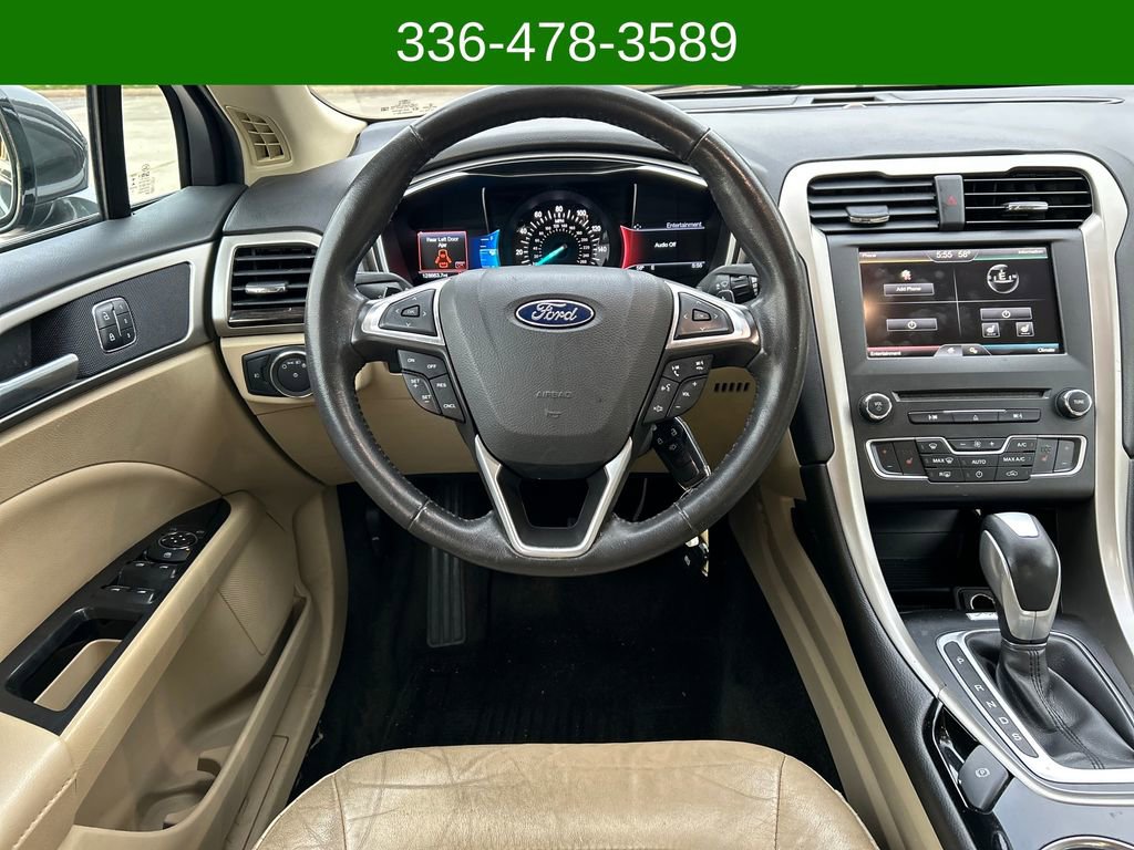 Used 2016 Ford Fusion SE w/ Equipment Group 202A image 13