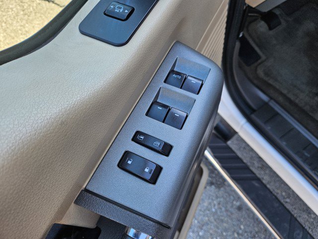 Used 2012 Ford F350 Lariat w/ Lariat Ultimate Pkg image 10