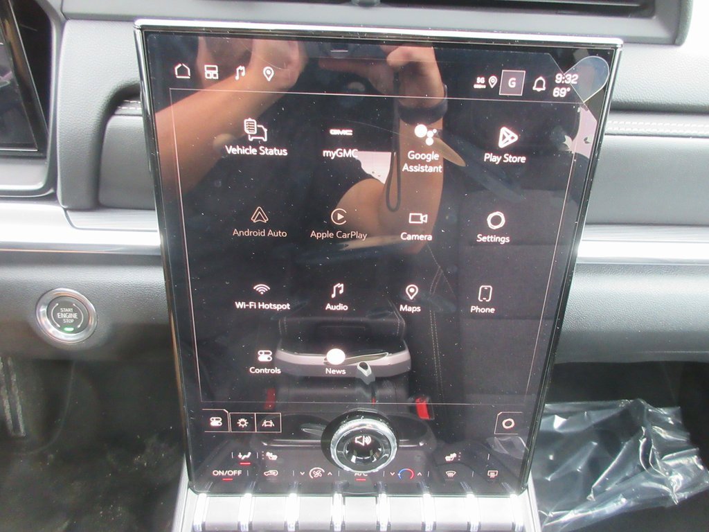 New 2026 GMC Terrain Elevation w/ Technology Package II image 16