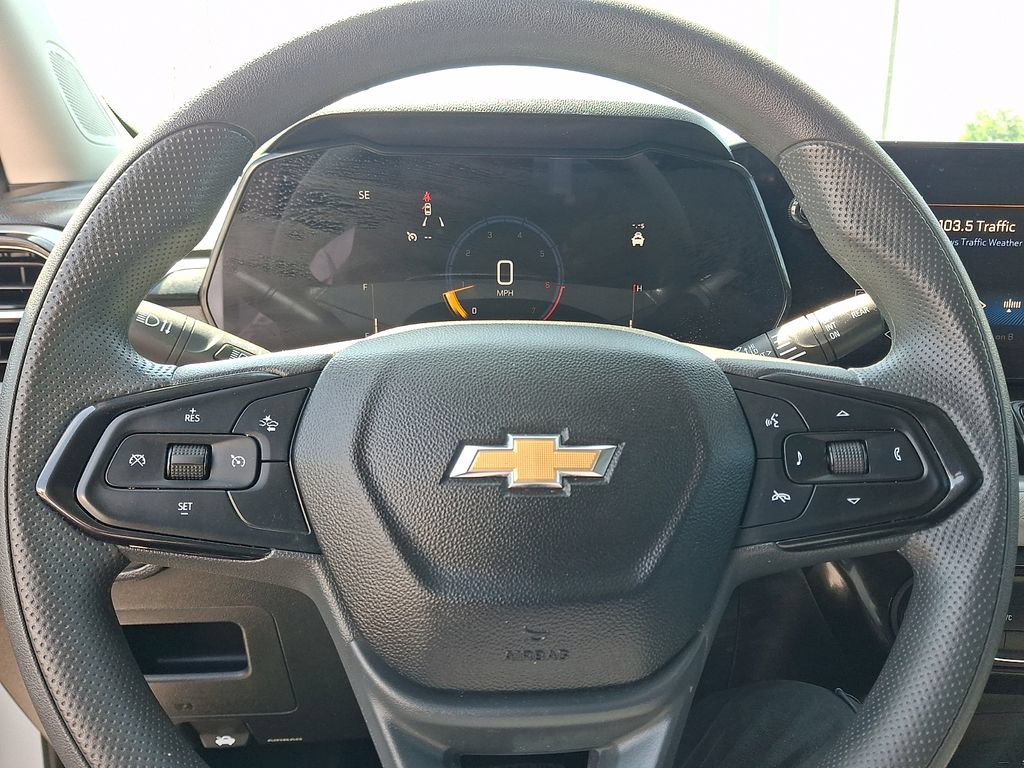 Used 2025 Chevrolet TrailBlazer LT AWD/4WD image 18