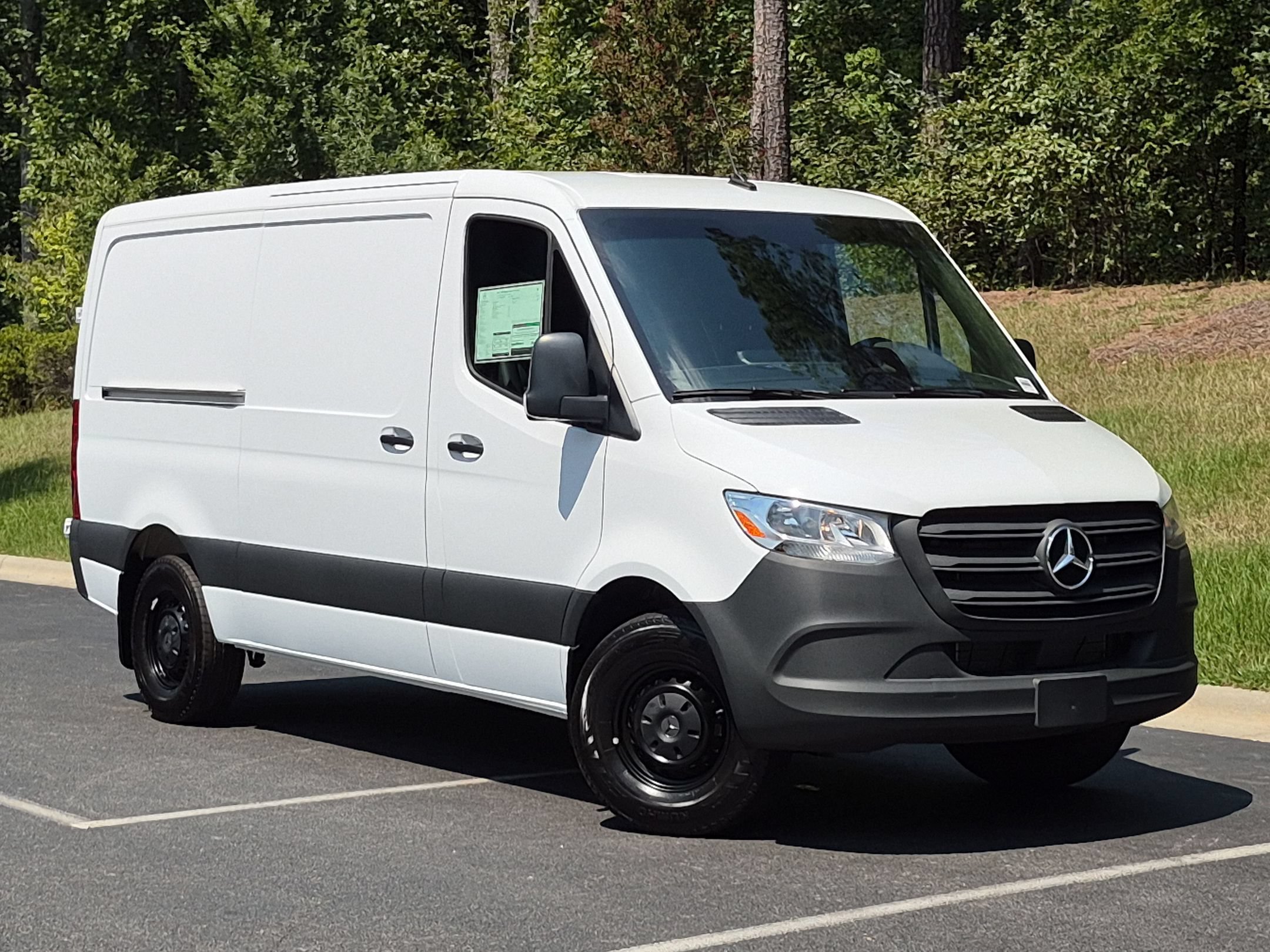 New 2026 Mercedes-Benz Sprinter 2500 image 2