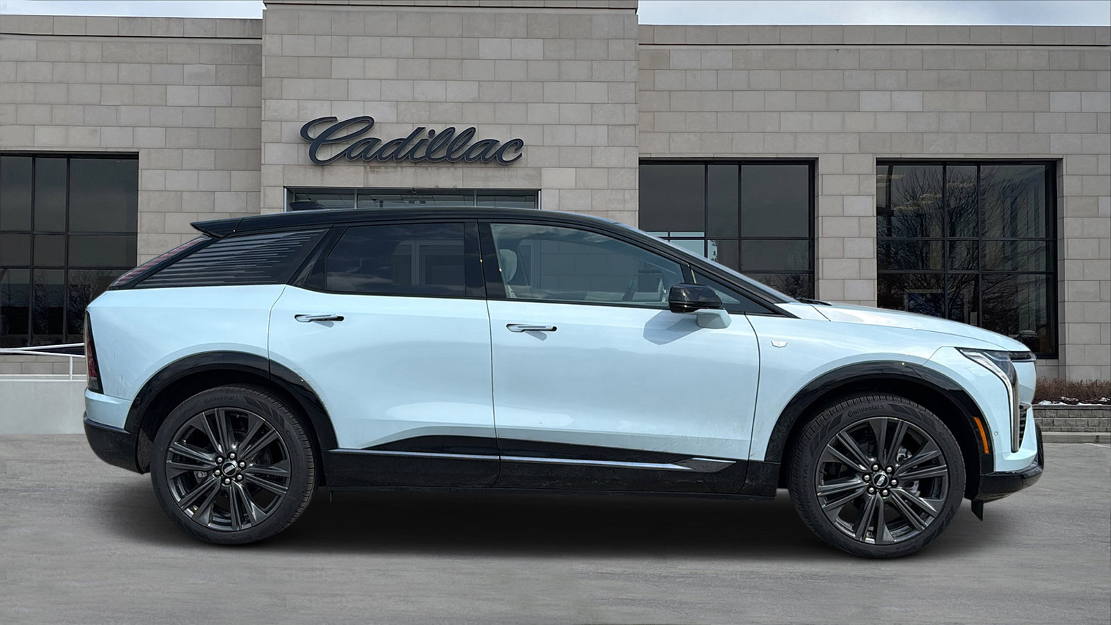 New 2026 Cadillac Optiq Sport 2 w/ LPO, Floor Liner Package AWD/4WD image 2