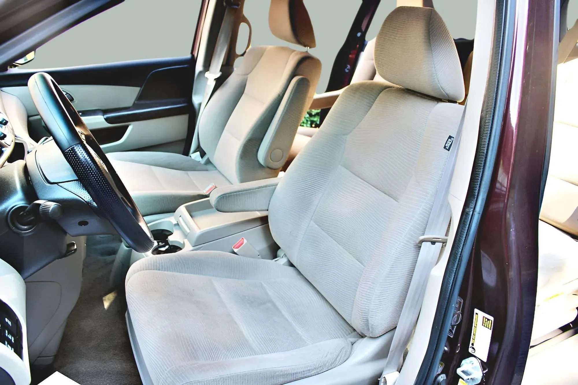 Used 2011 Honda Odyssey EX image 25