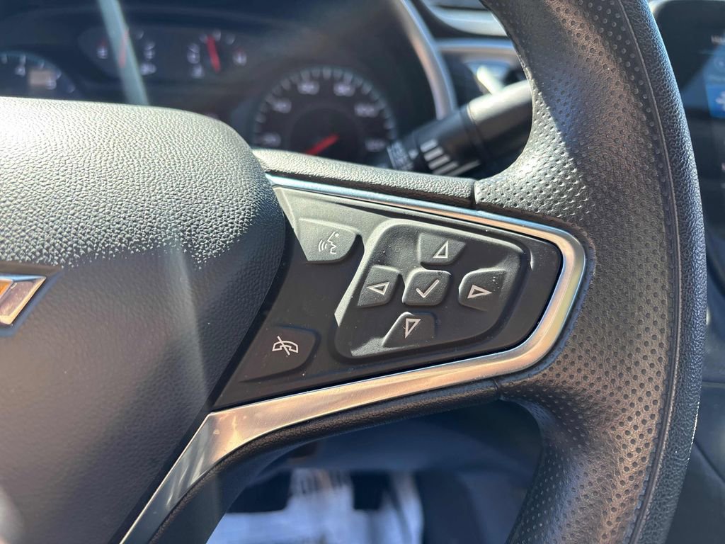 Used 2025 Chevrolet Malibu LT image 16