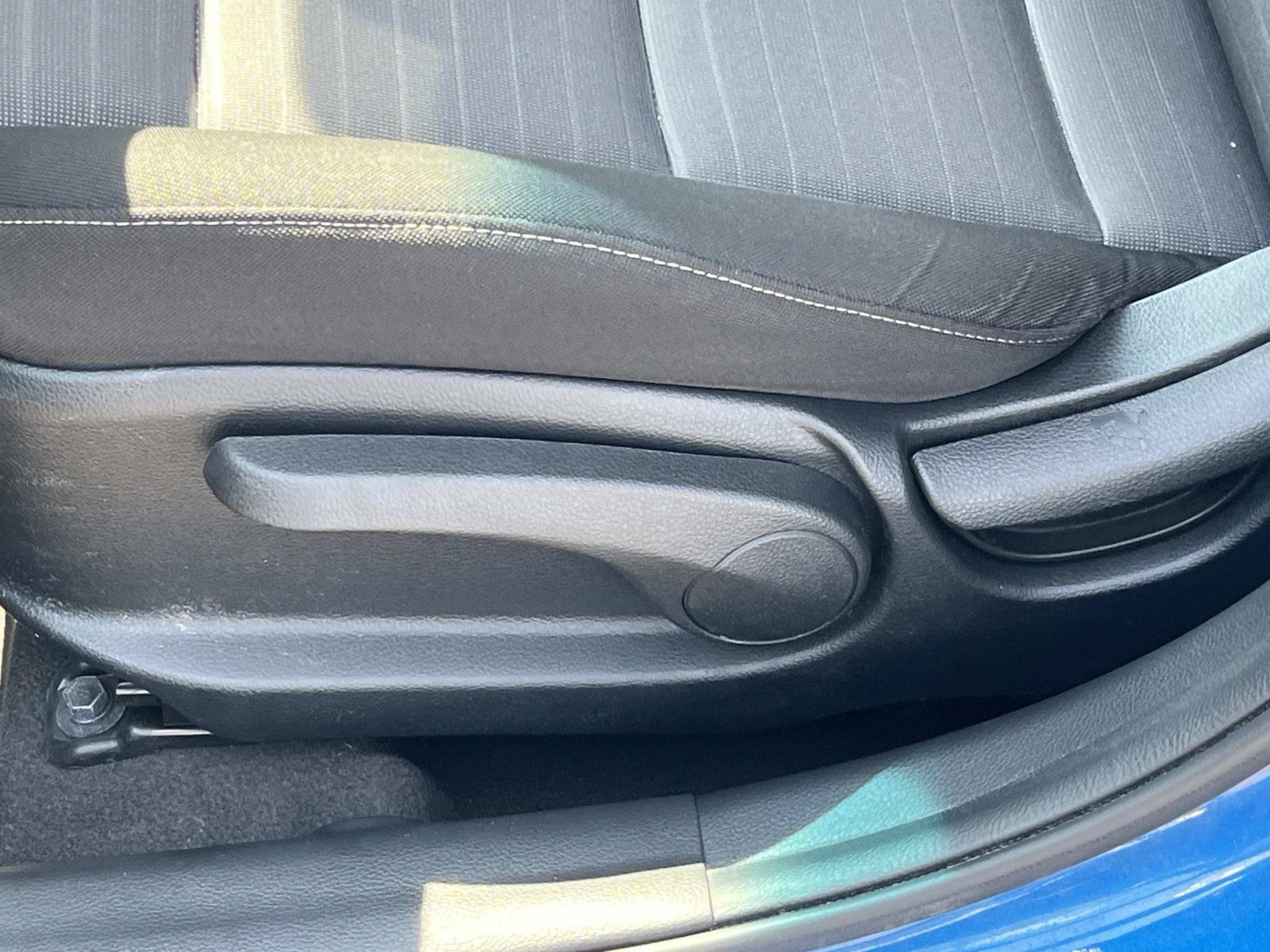 Used 2015 Kia Forte EX FWD image 23