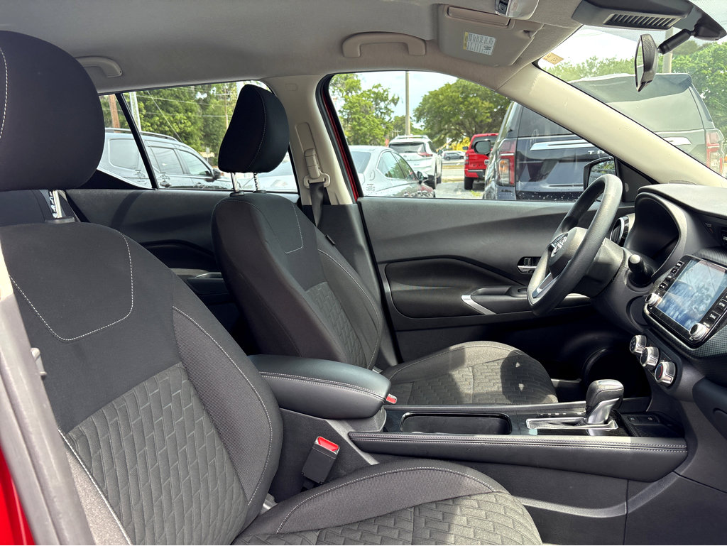 Used 2023 Nissan Kicks SV FWD image 10