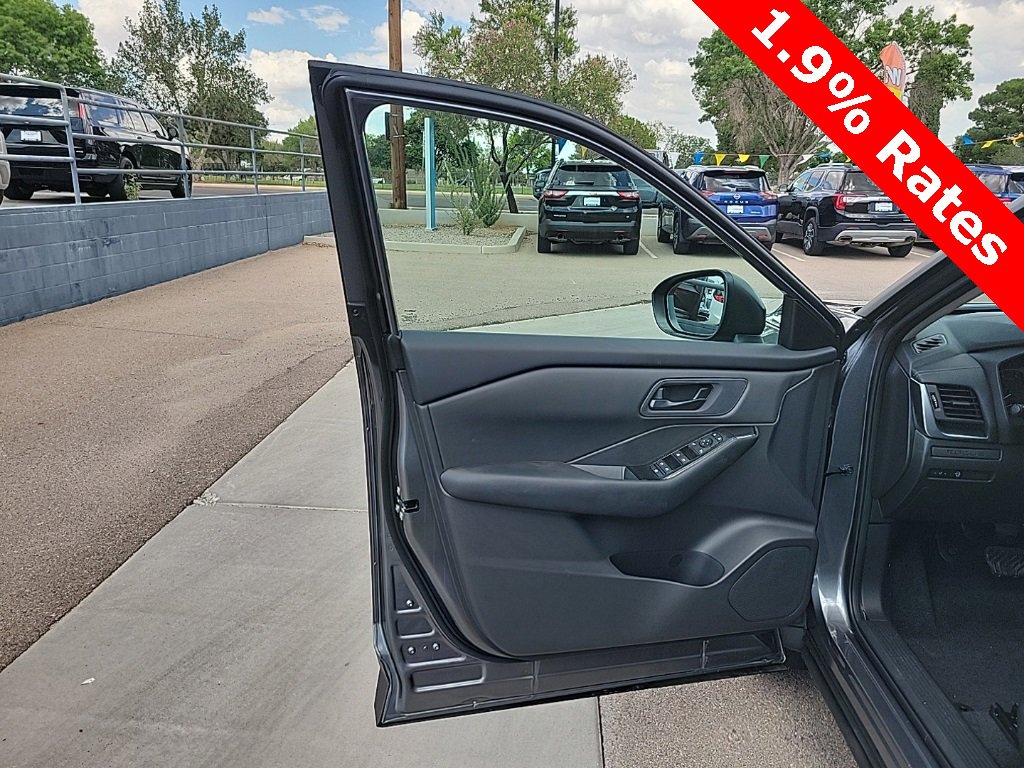 New 2026 Nissan Rogue S image 11