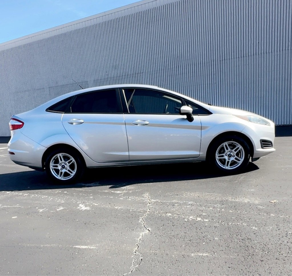 Used 2019 Ford Fiesta SE image 6
