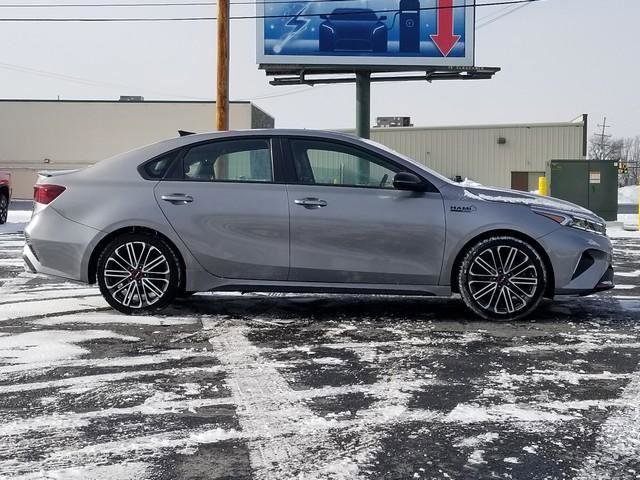 Used 2023 Kia Forte GT image 4