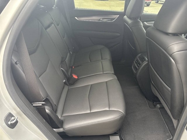 Used 2020 Cadillac XT5 Luxury w/ LPO, Floor Liner Package AWD/4WD image 16