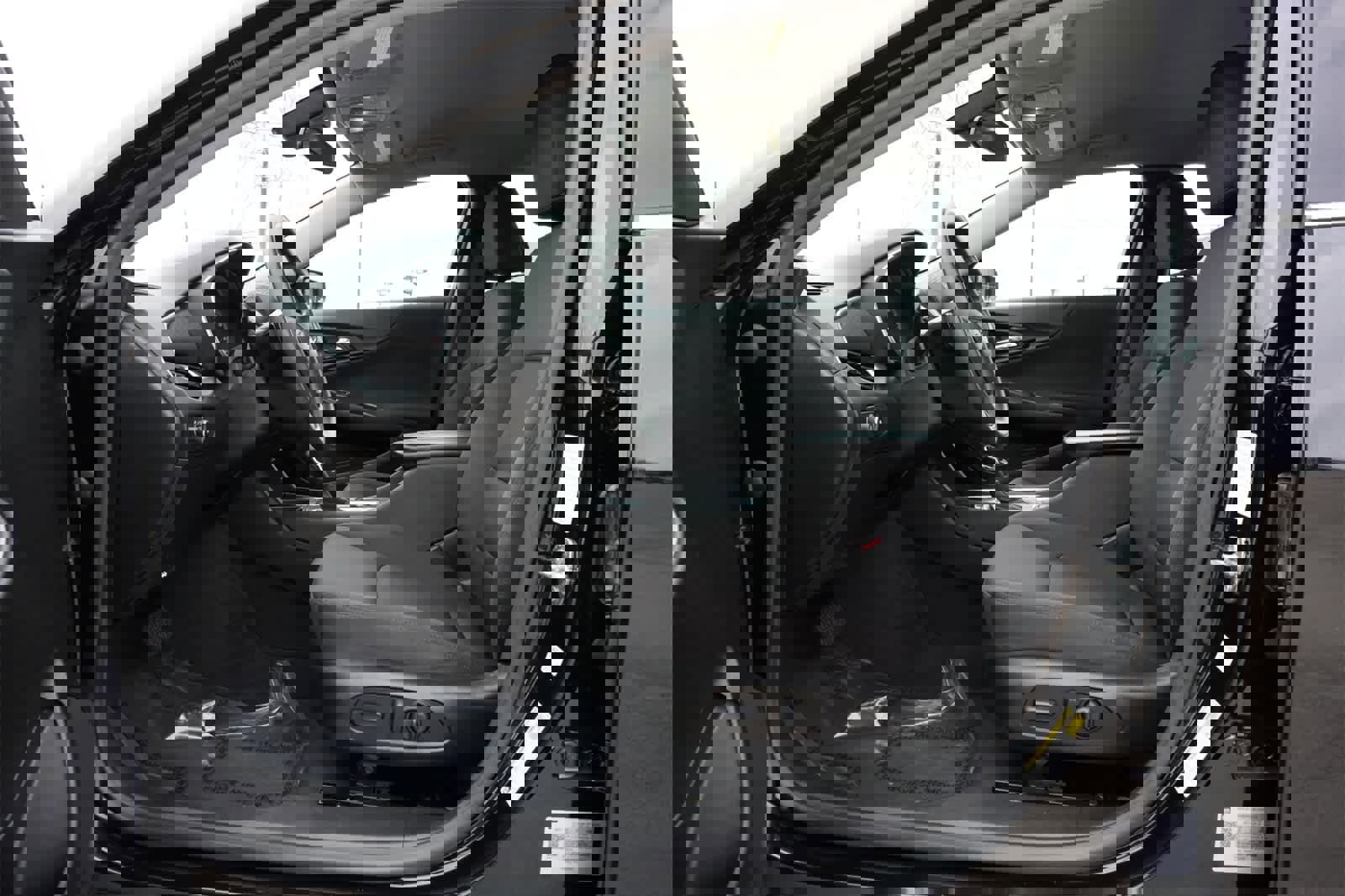 Used 2024 Chevrolet Malibu LT image 16