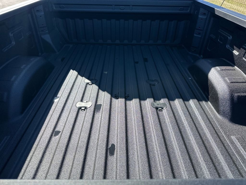 New 2026 Chevrolet Silverado 2500 Custom w/ Custom Value Package AWD/4WD image 9