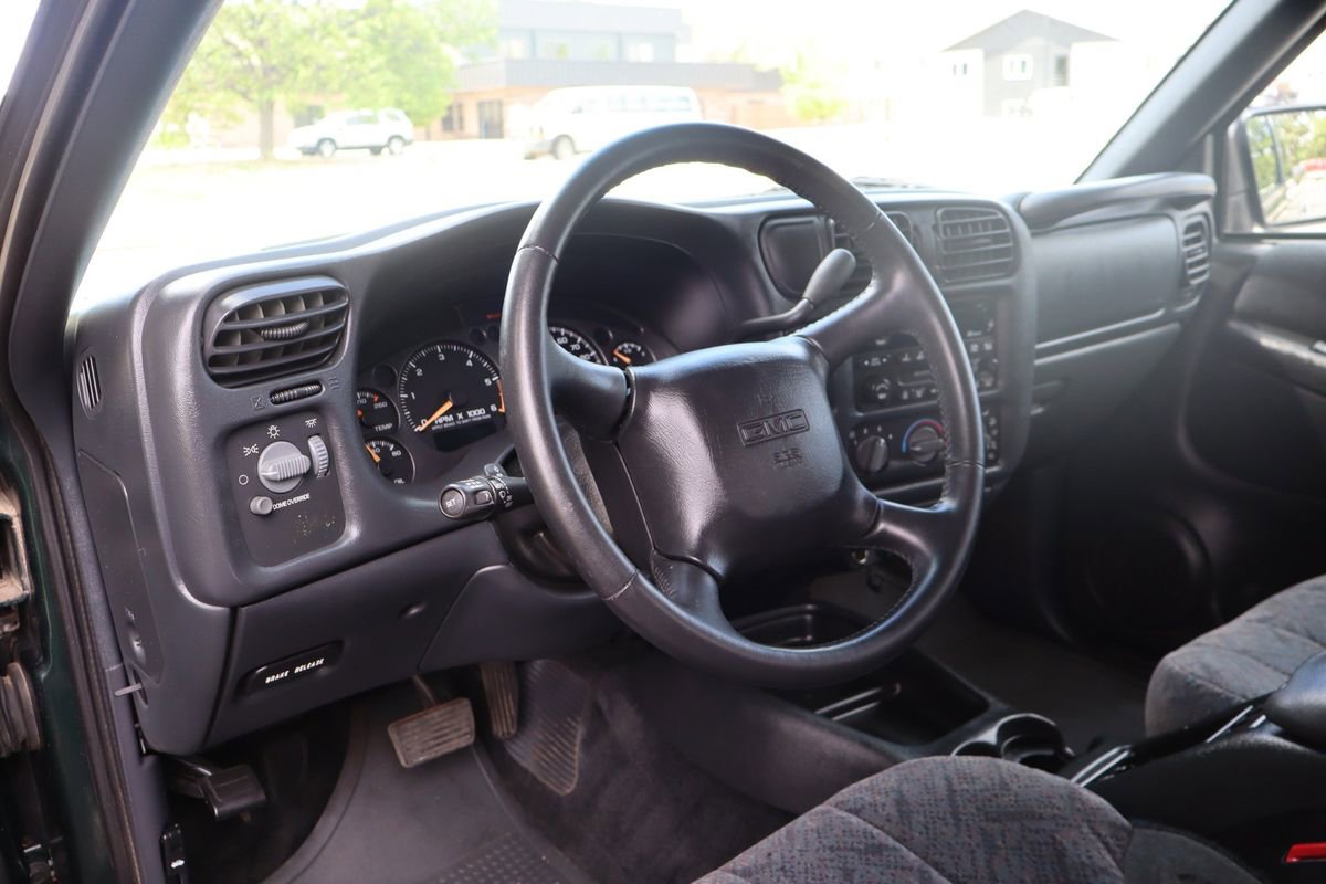 Used 2002 GMC Sonoma SLS w/ Marketing Option Pkg RWD image 15