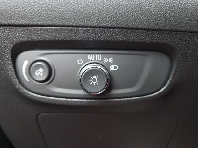 Used 2025 Buick Encore GX Sport Touring w/ Comfort Package image 27