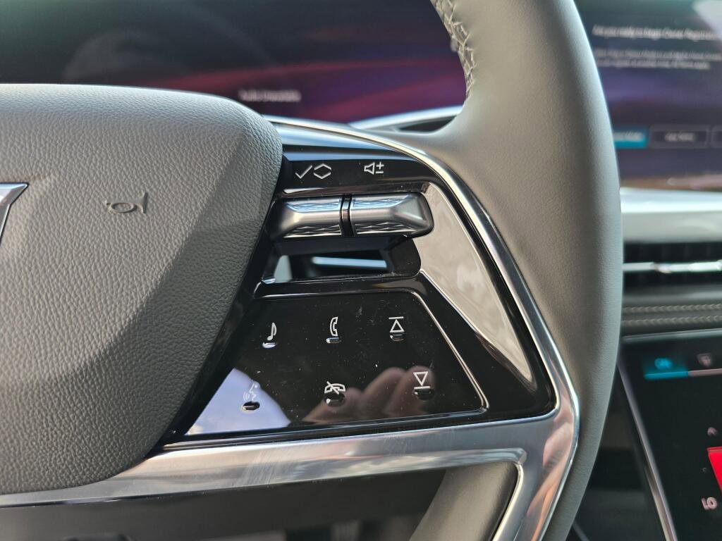 New 2026 Cadillac Escalade 4WD image 38