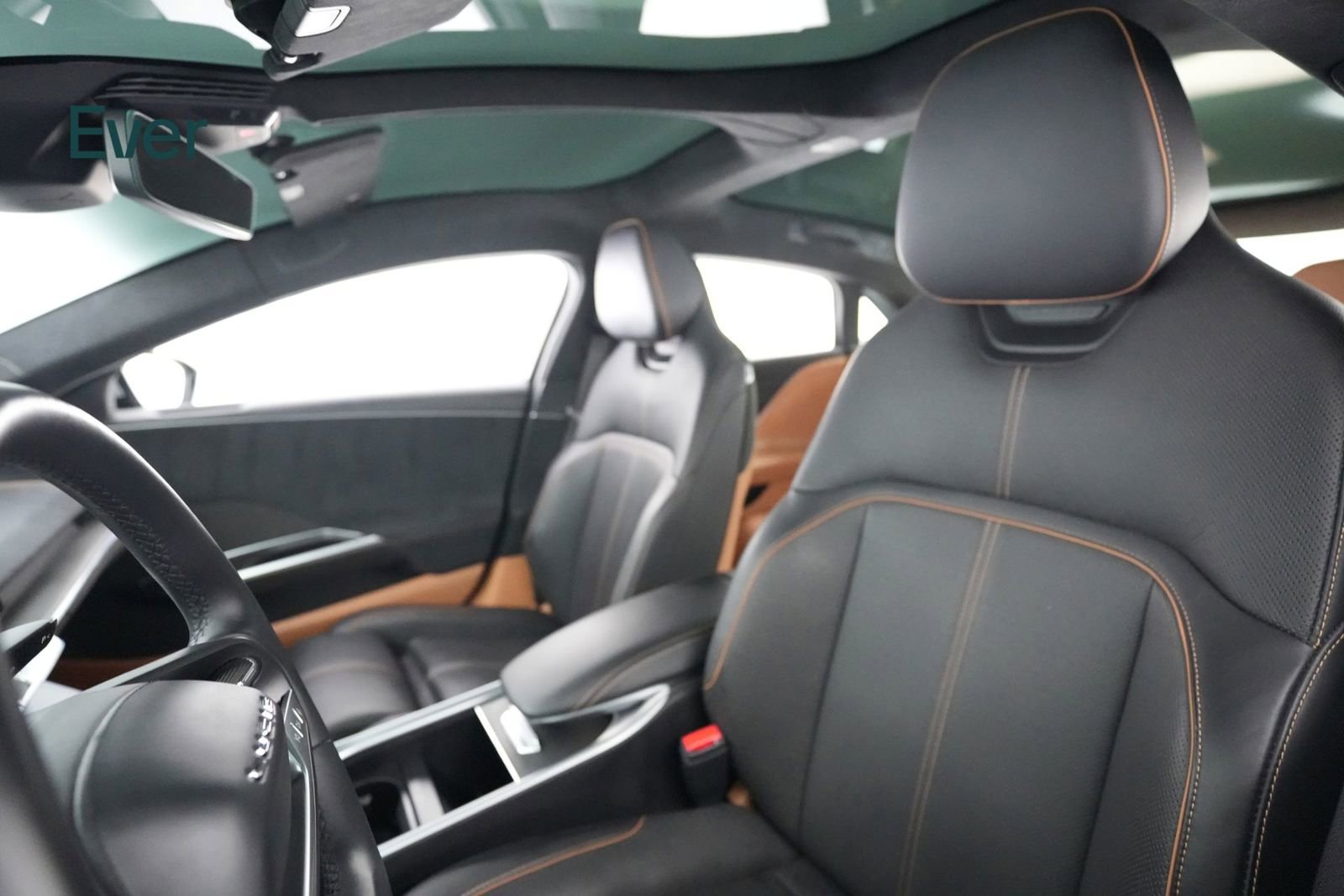 Used 2023 Lucid Air Grand Touring AWD/4WD image 4