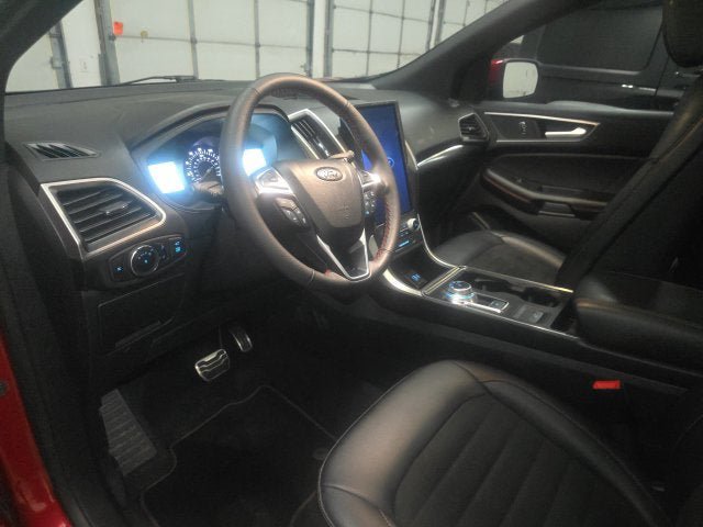Certified 2024 Ford Edge ST-Line AWD/4WD image 16