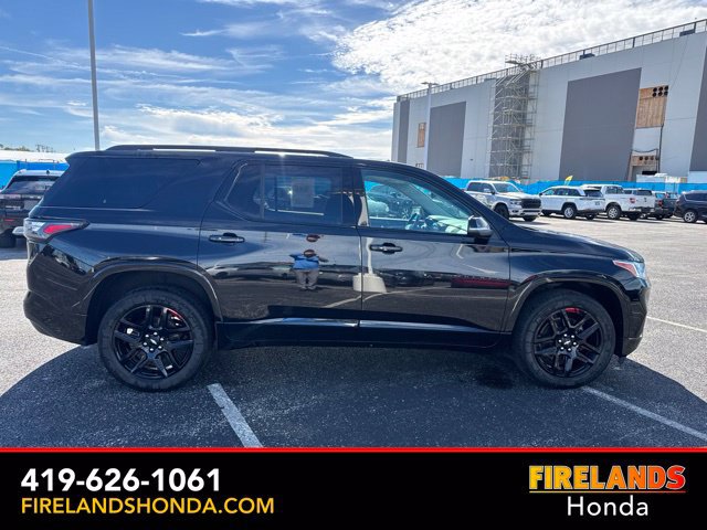 Used 2021 Chevrolet Traverse Premier w/ Redline Edition FWD image 6