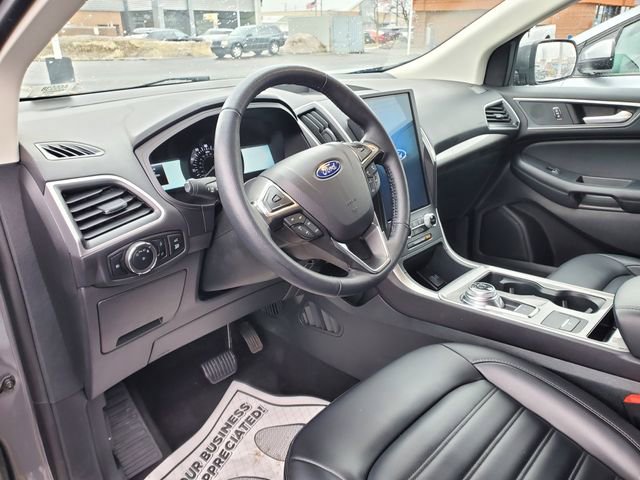 Used 2024 Ford Edge SEL w/ Convenience Package image 11