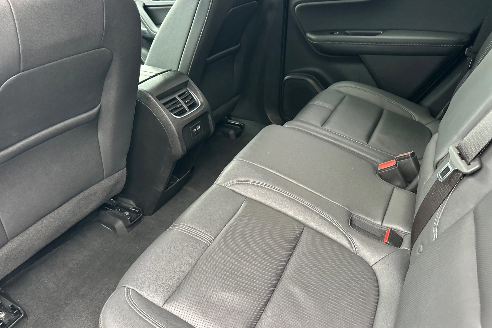 Used 2024 Chevrolet Blazer LT image 12