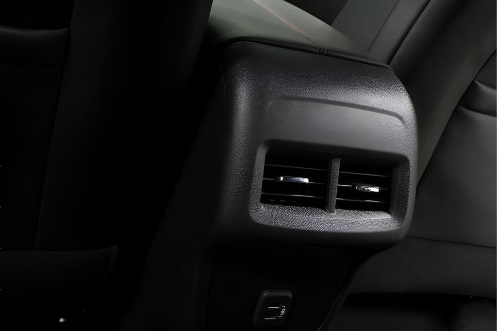 Used 2022 Chevrolet Equinox RS image 24