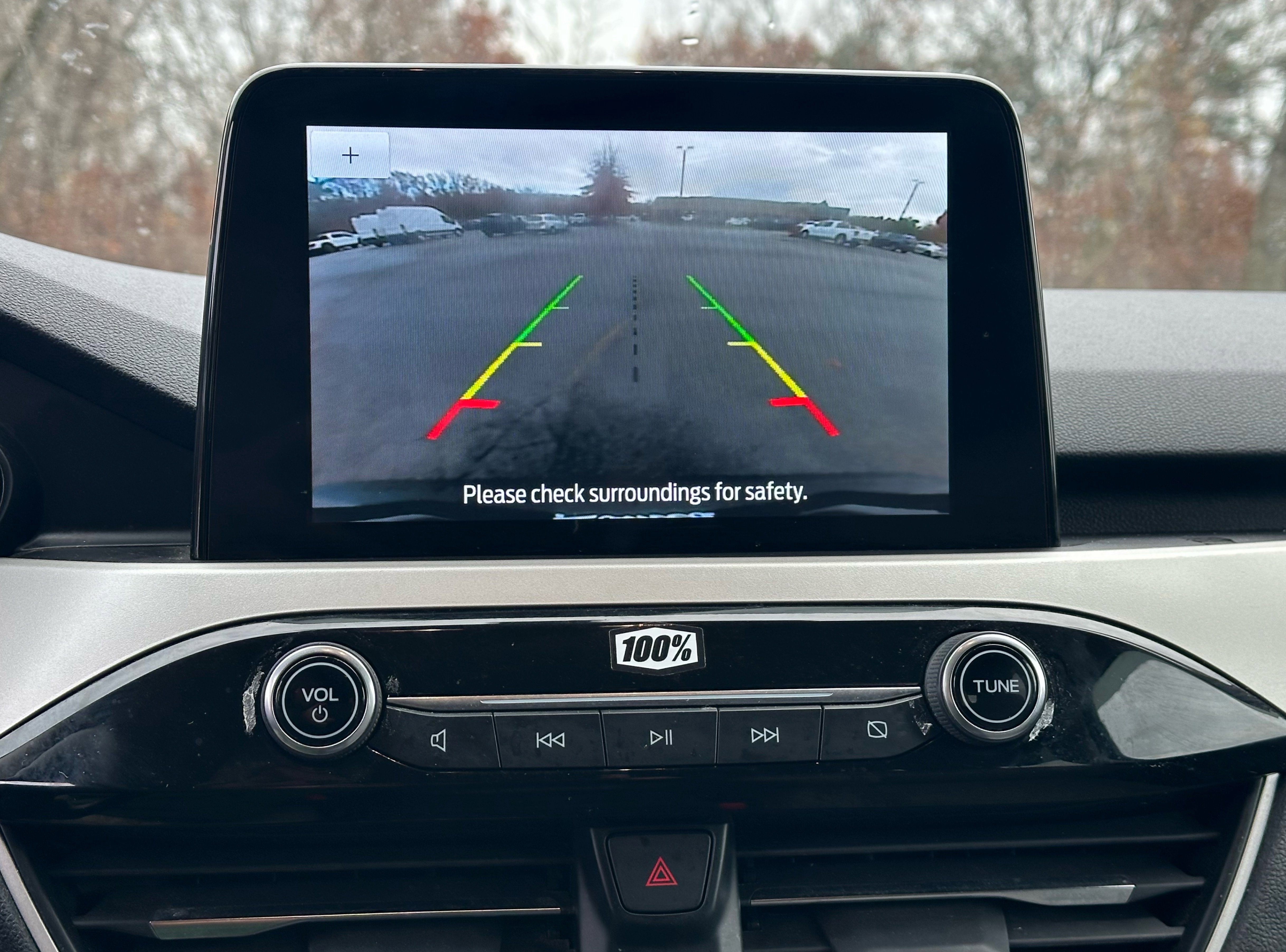 Used 2020 Ford Escape SE image 4