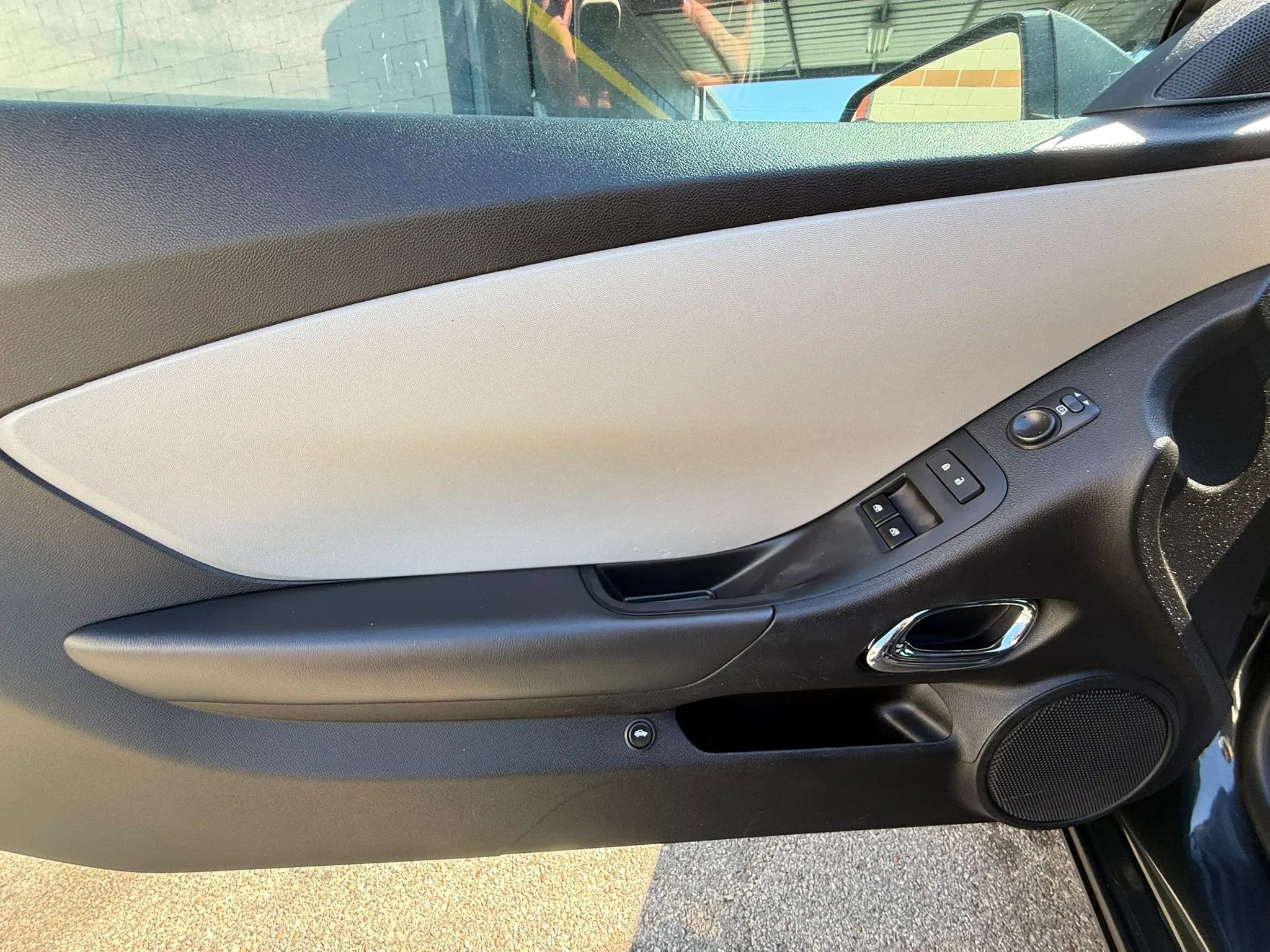 Used 2013 Chevrolet Camaro LS RWD image 17