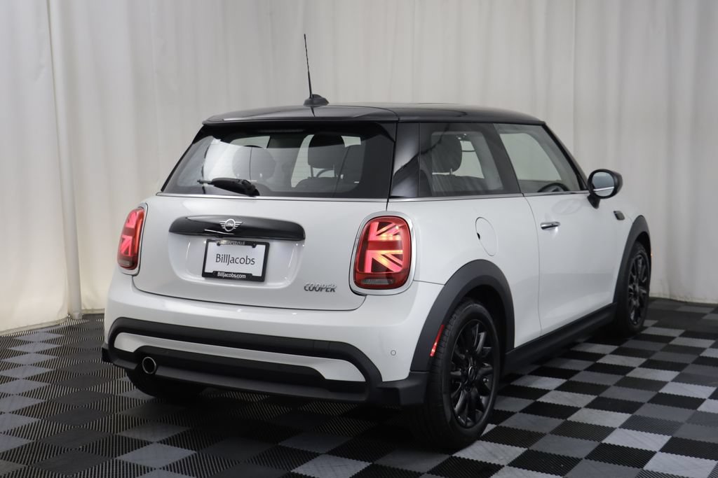 Certified 2024 MINI Cooper 2-Door Hardtop FWD image 17