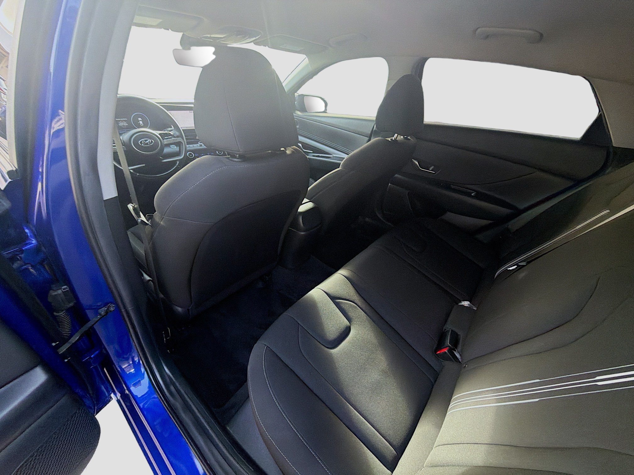 Used 2023 Hyundai Elantra SEL w/ Convenience Package FWD image 22