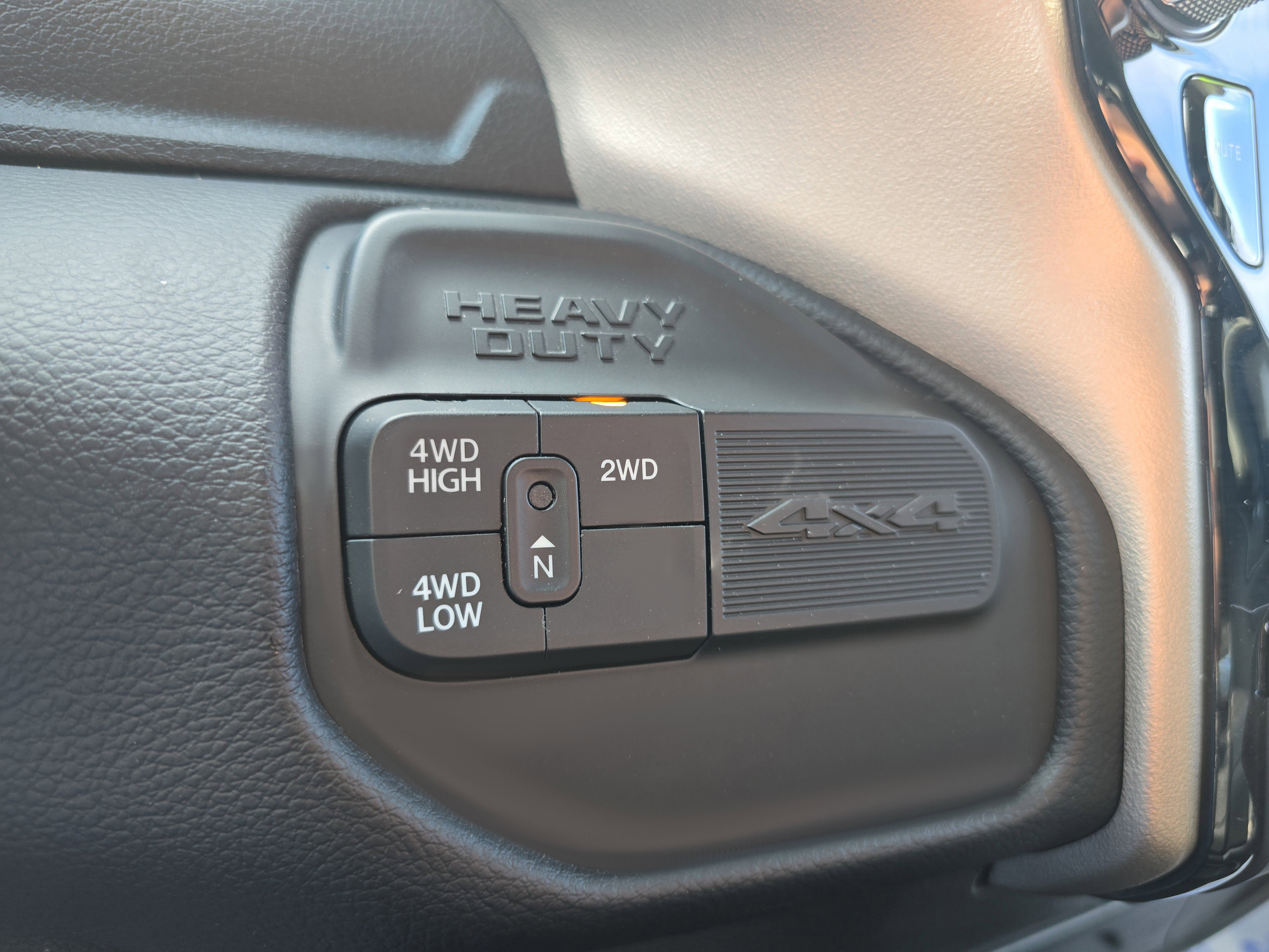 Used 2024 RAM 2500 Laramie w/ Safety Group AWD/4WD image 27