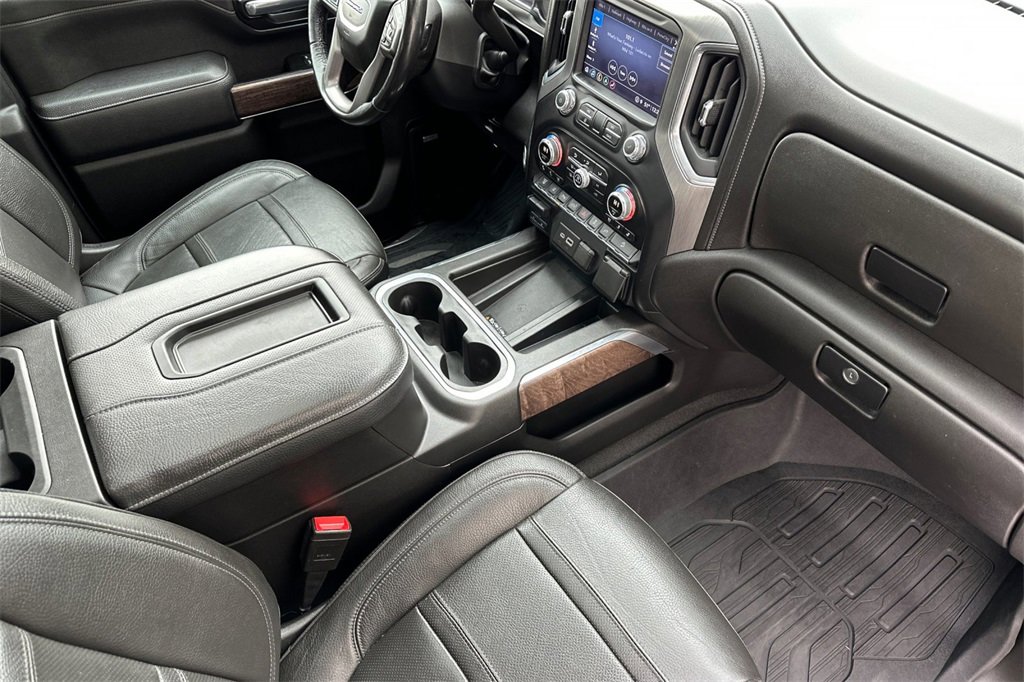 Used 2022 GMC Sierra 3500 Denali image 16