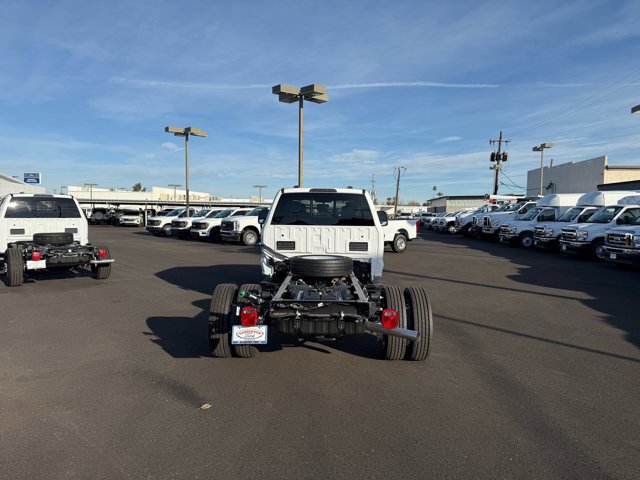 New 2026 Ford F550 4x4 Crew Cab image 3