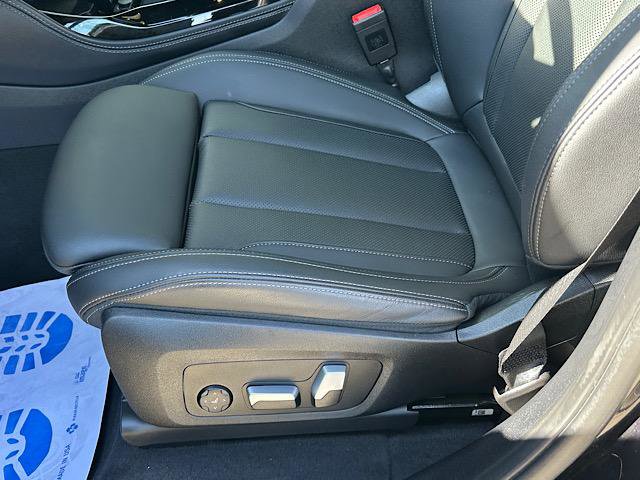 Used 2023 BMW X4 xDrive30i image 15