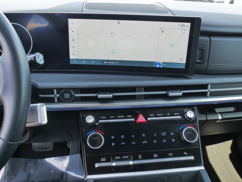 Used 2025 Hyundai Santa Fe Limited image 28