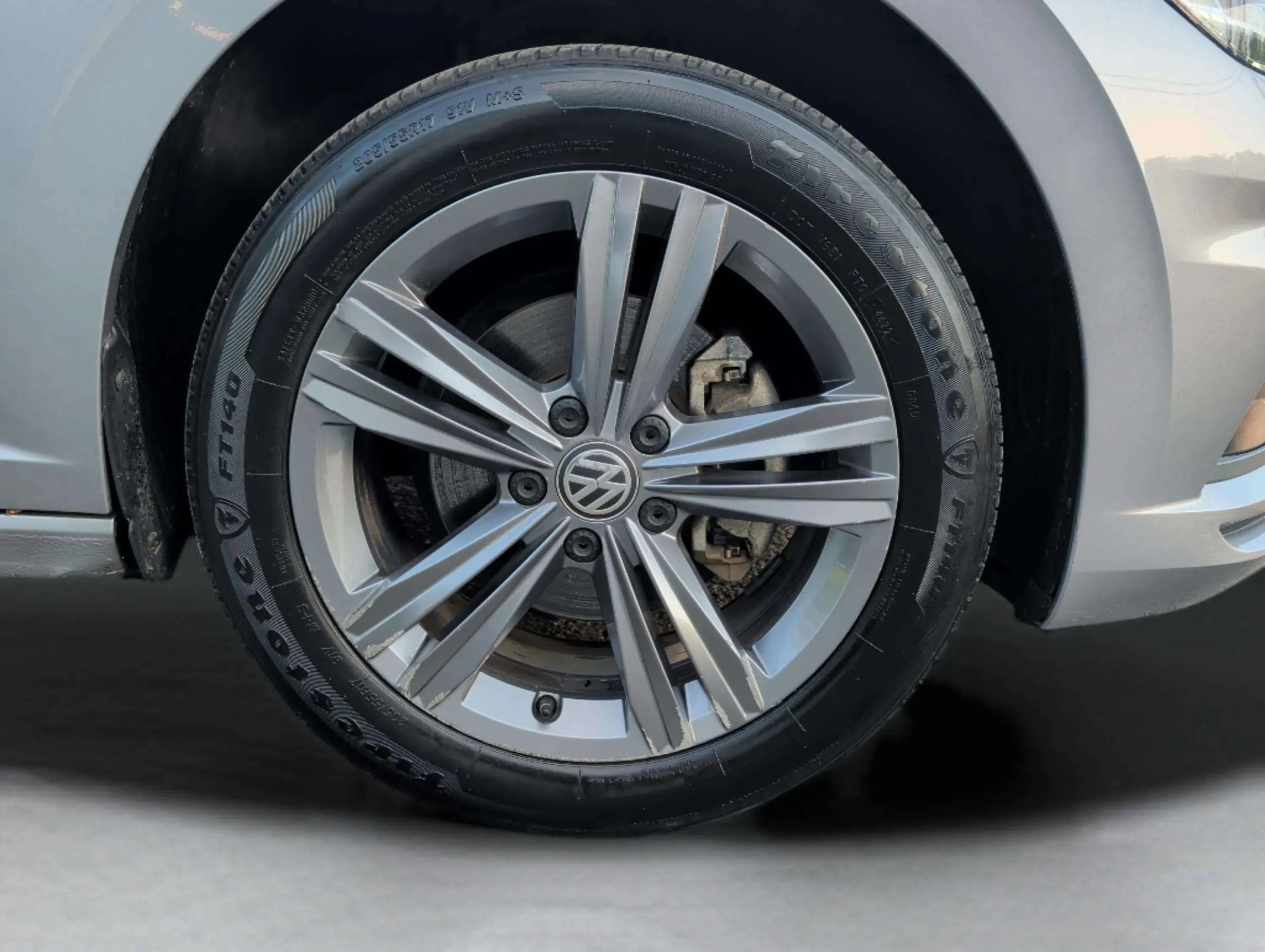 Used 2019 Volkswagen Jetta R-Line FWD image 38