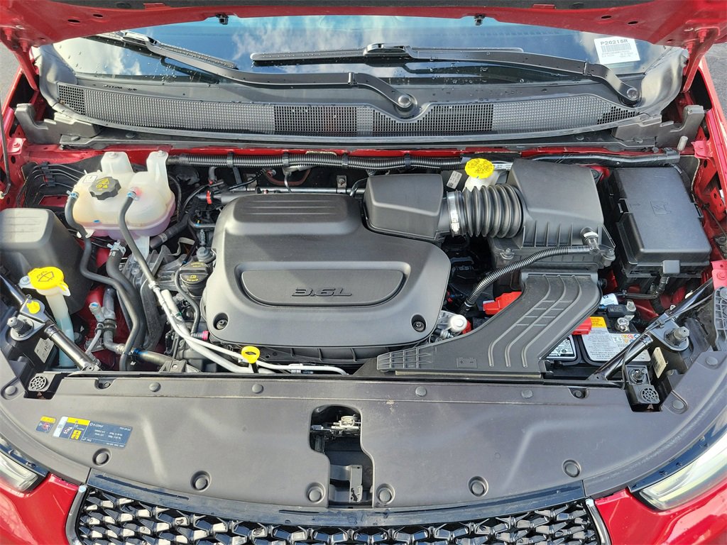 Used 2024 Chrysler Pacifica Touring-L image 29