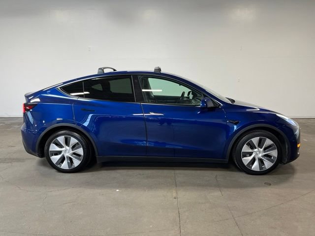 Used 2021 Tesla Model Y Long Range AWD/4WD image 2