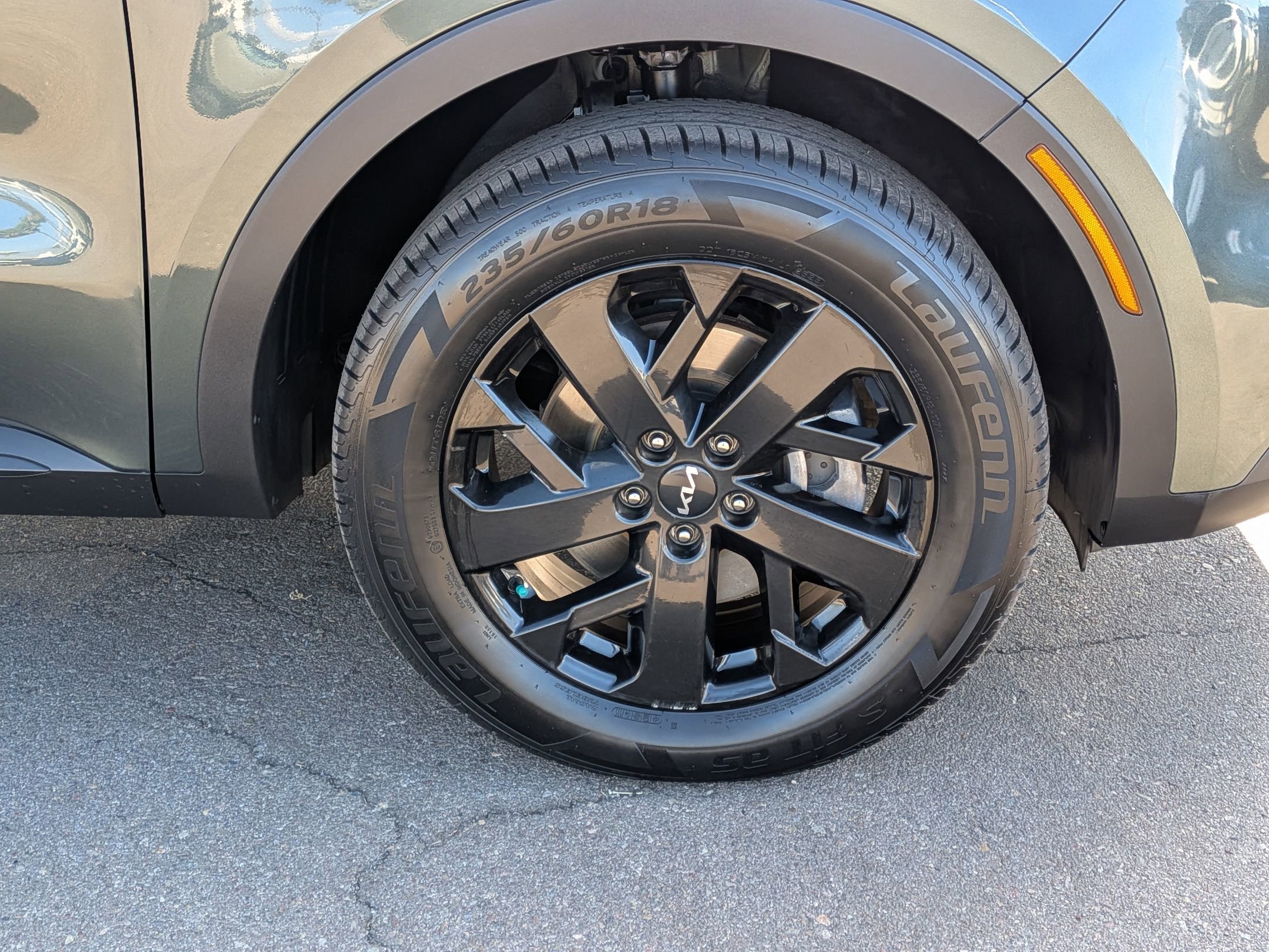 Used 2023 Kia Sorento S AWD/4WD image 7