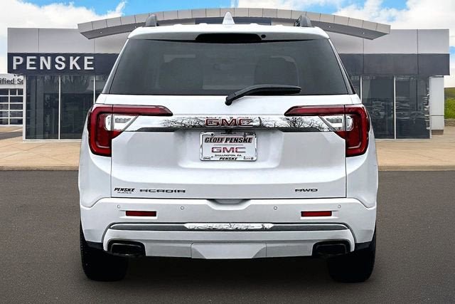 Used 2022 GMC Acadia Denali AWD/4WD image 4