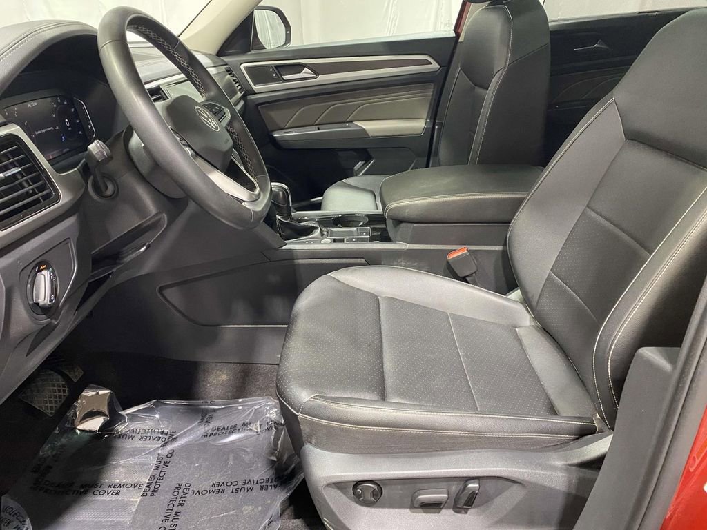 Used 2023 Volkswagen Atlas SE w/ Panoramic Sunroof Package FWD image 18