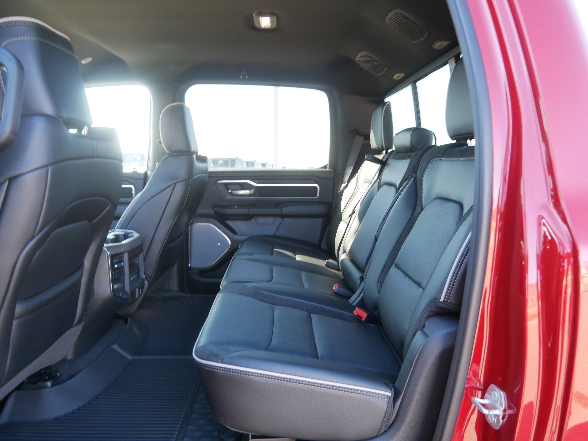 New 2026 RAM 1500 Laramie AWD/4WD image 6