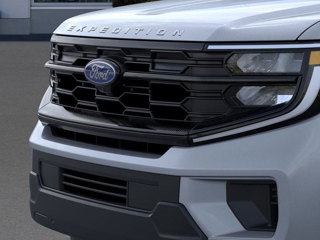 New 2026 Ford Expedition Active image 17