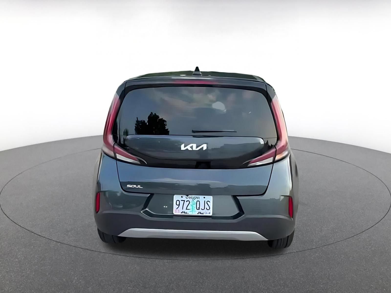 Used 2025 Kia Soul LX w/ LX Technology Package FWD image 12