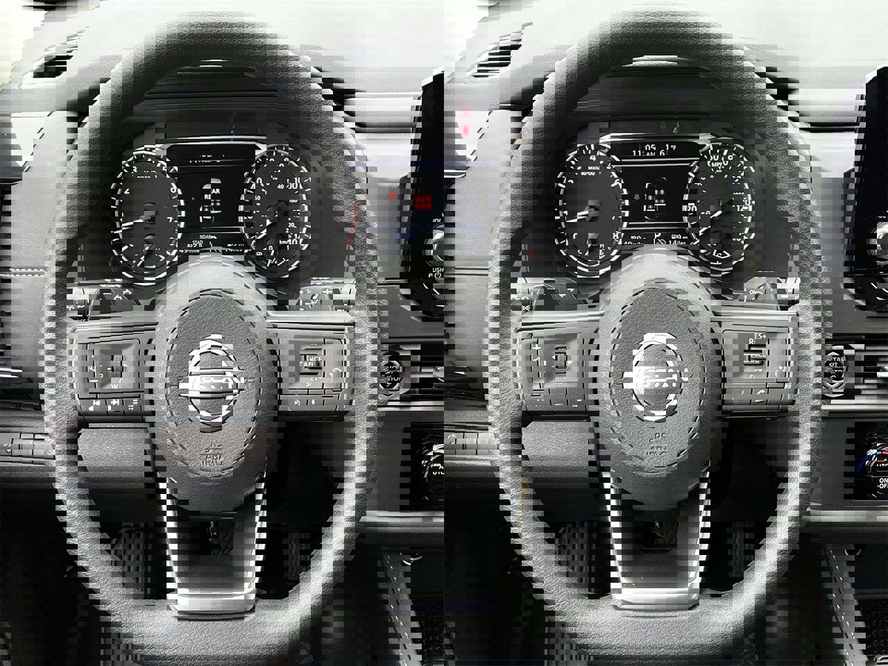 Used 2024 Nissan Pathfinder S w/ Cargo Package image 11