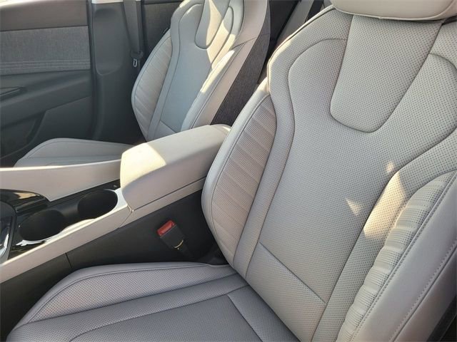 New 2026 Hyundai Elantra Limited image 14