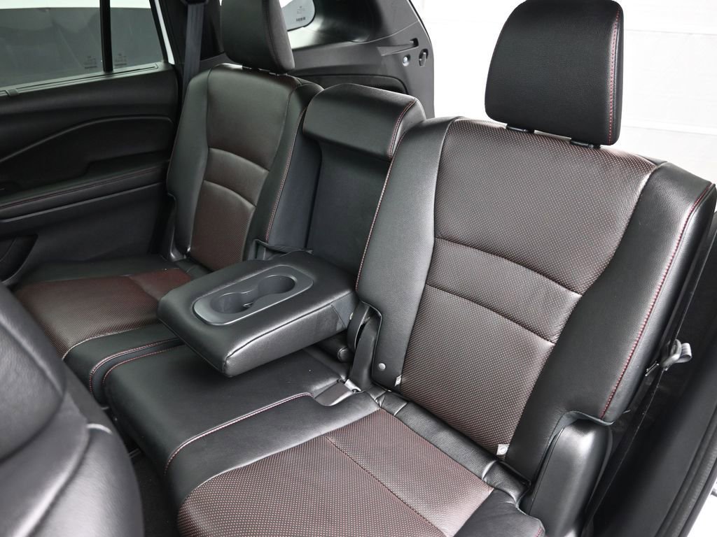 Used 2024 Honda Passport Black Edition image 25