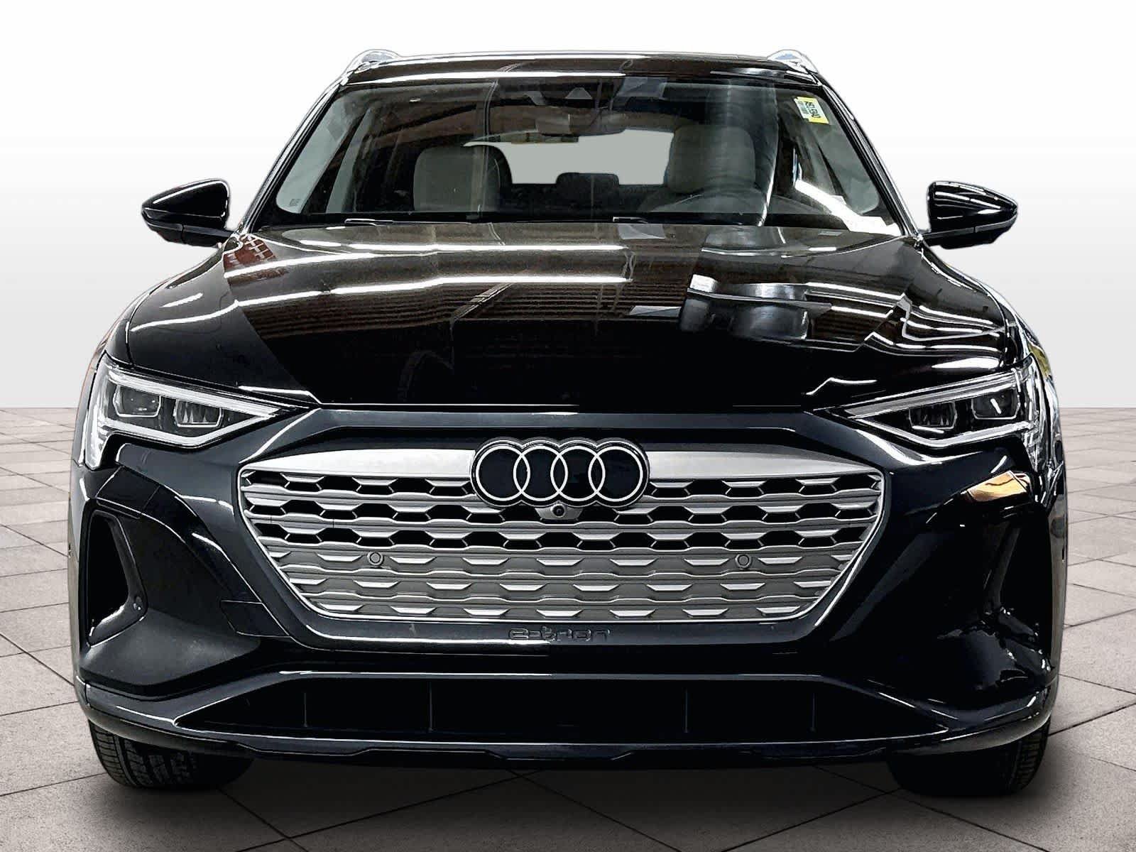 Certified 2024 Audi Q8 e-tron Premium Plus w/ Premium Plus Package AWD/4WD image 3